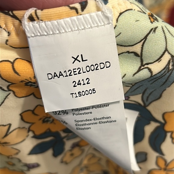 CUPSHE XL Ditsy Floral One-Piece Swimsuit – Flutter Sleeve, Summer Beachwear - Picture 17 of 17